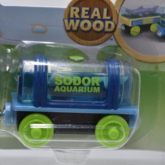 Thomas & Friends Real Wood Aquarium Cars Sting Ray Tanker Hammerhead Shark Car - Picture 5 of 12